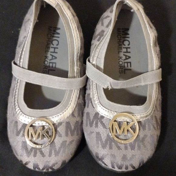 Michael Kors Other - Michael kors silver slipper shoes
